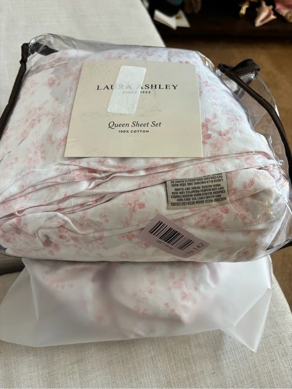 Laura Ashley - Queen Sheet Set, Buttery-Soft Cotton Sateen 2 cases (Bella Pink))
